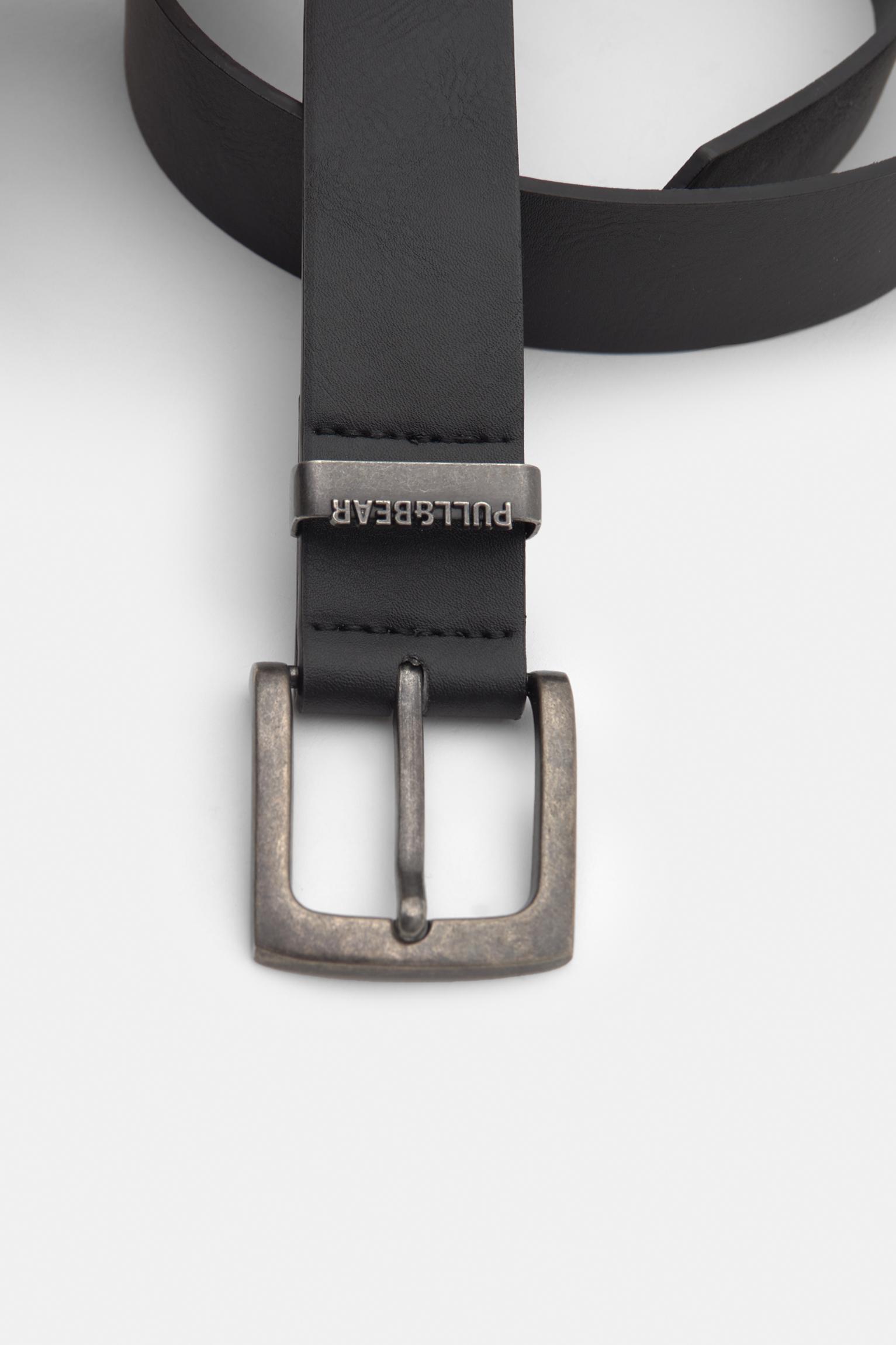 Faux leather belt with logo buckle Product Image