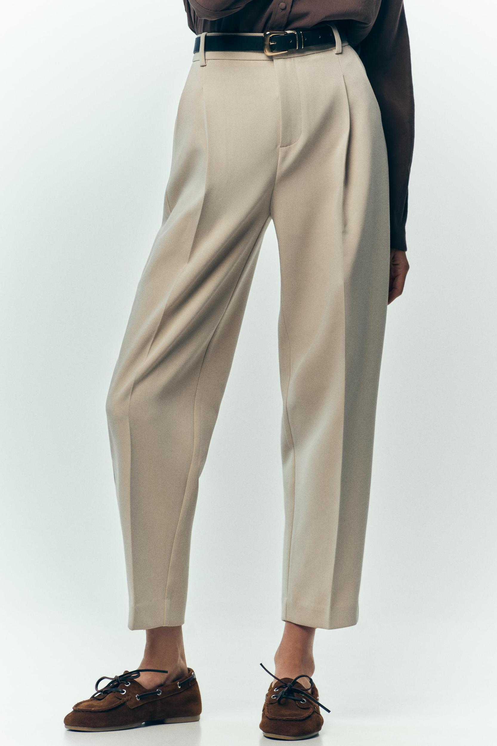 BELTED PLEATED PANTS Product Image