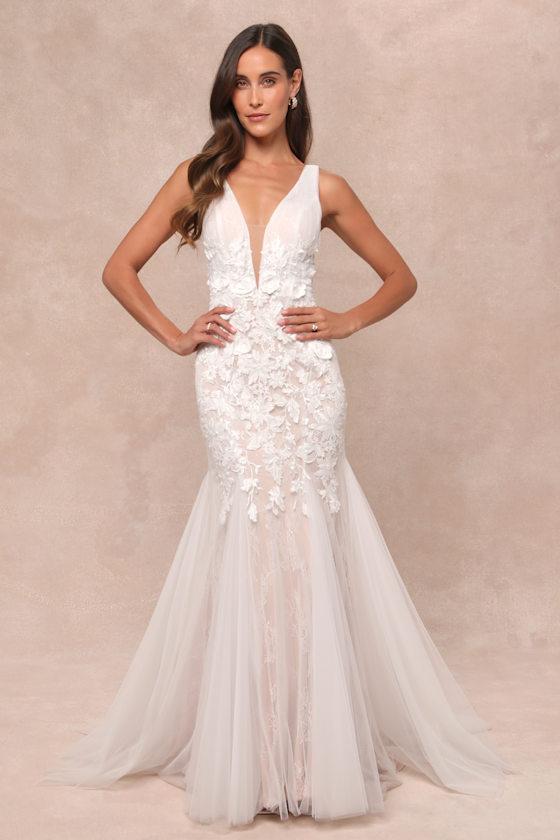 Exceptional Vow White Tulle Lace Applique Mermaid Maxi Dress Product Image