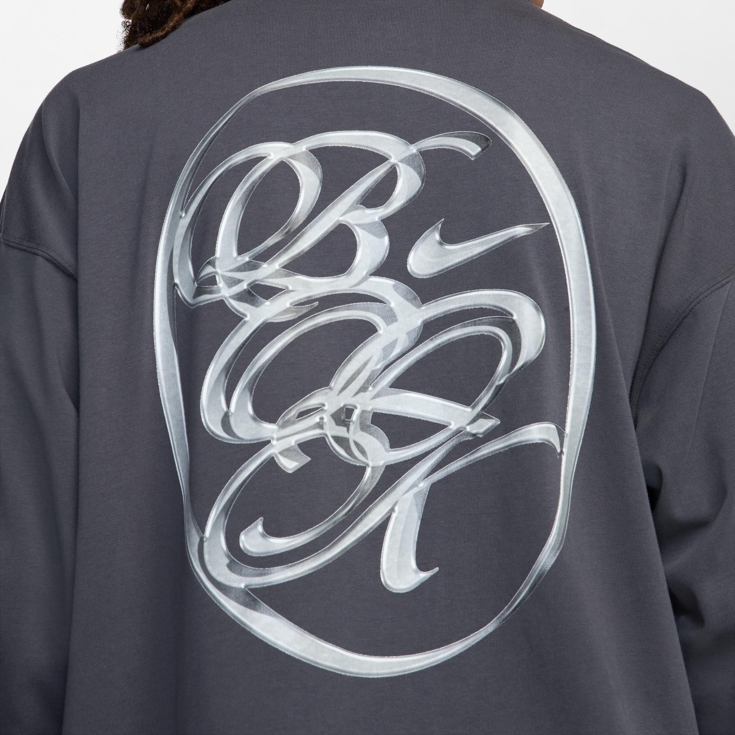 Nike Men's Devin Booker Long-Sleeve Basketball T-Shirt Product Image