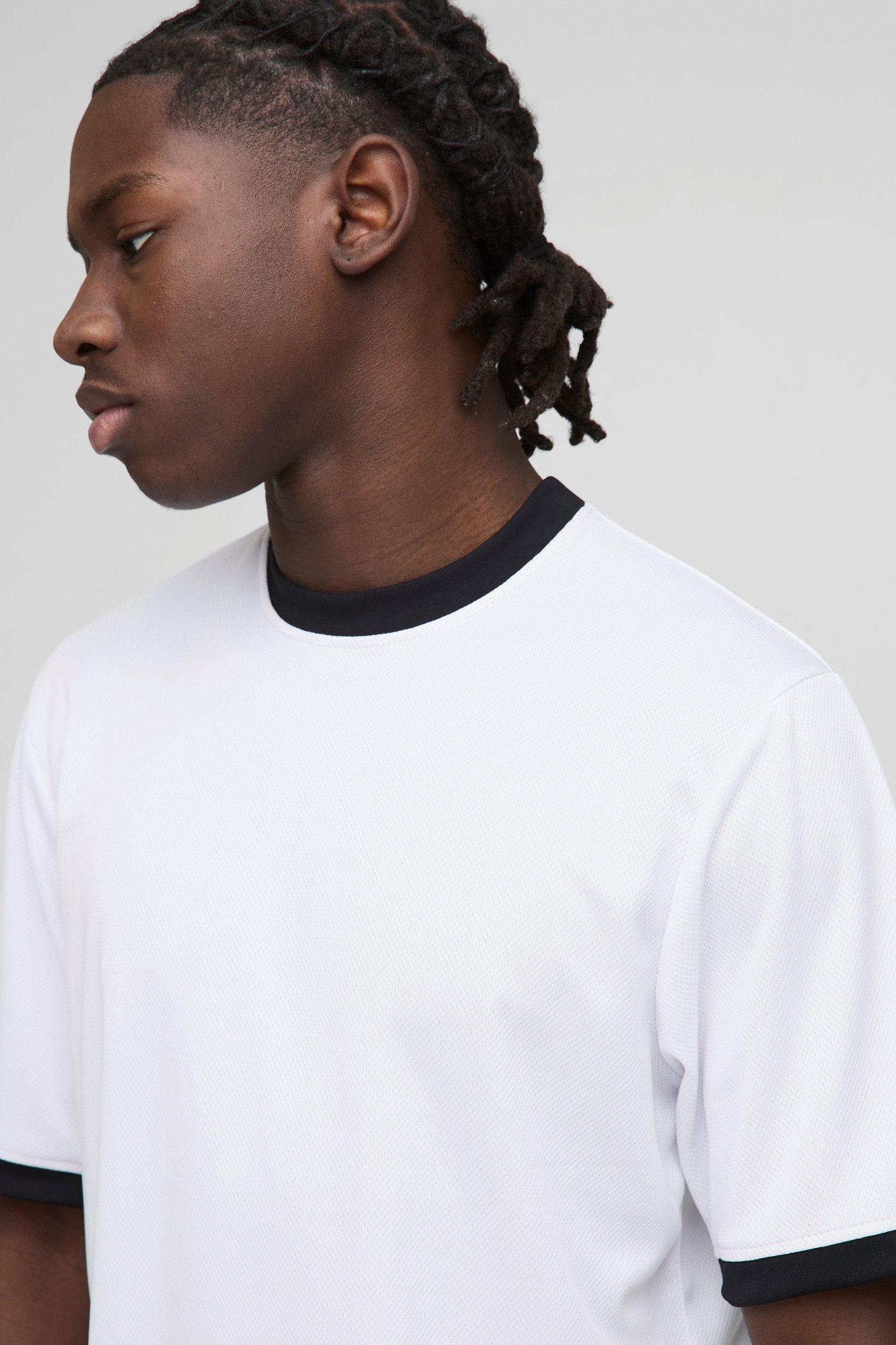 Regular Fit Mesh Ringer T-Shirt | boohooMAN USA Product Image