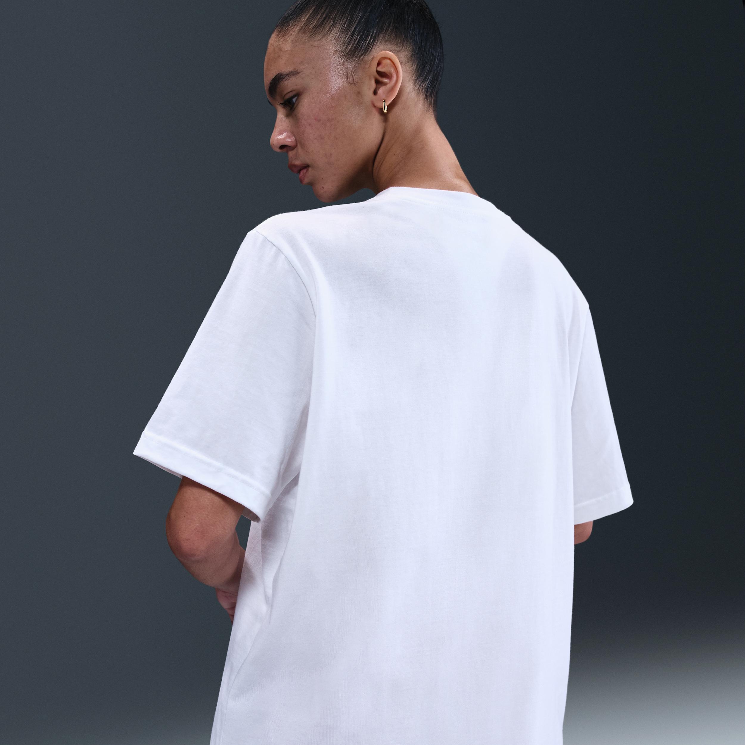 Nike Essential Women's T-Shirt Product Image