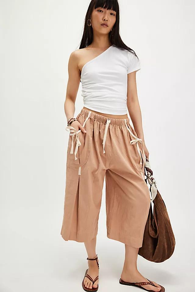 Khloe Capris Product Image