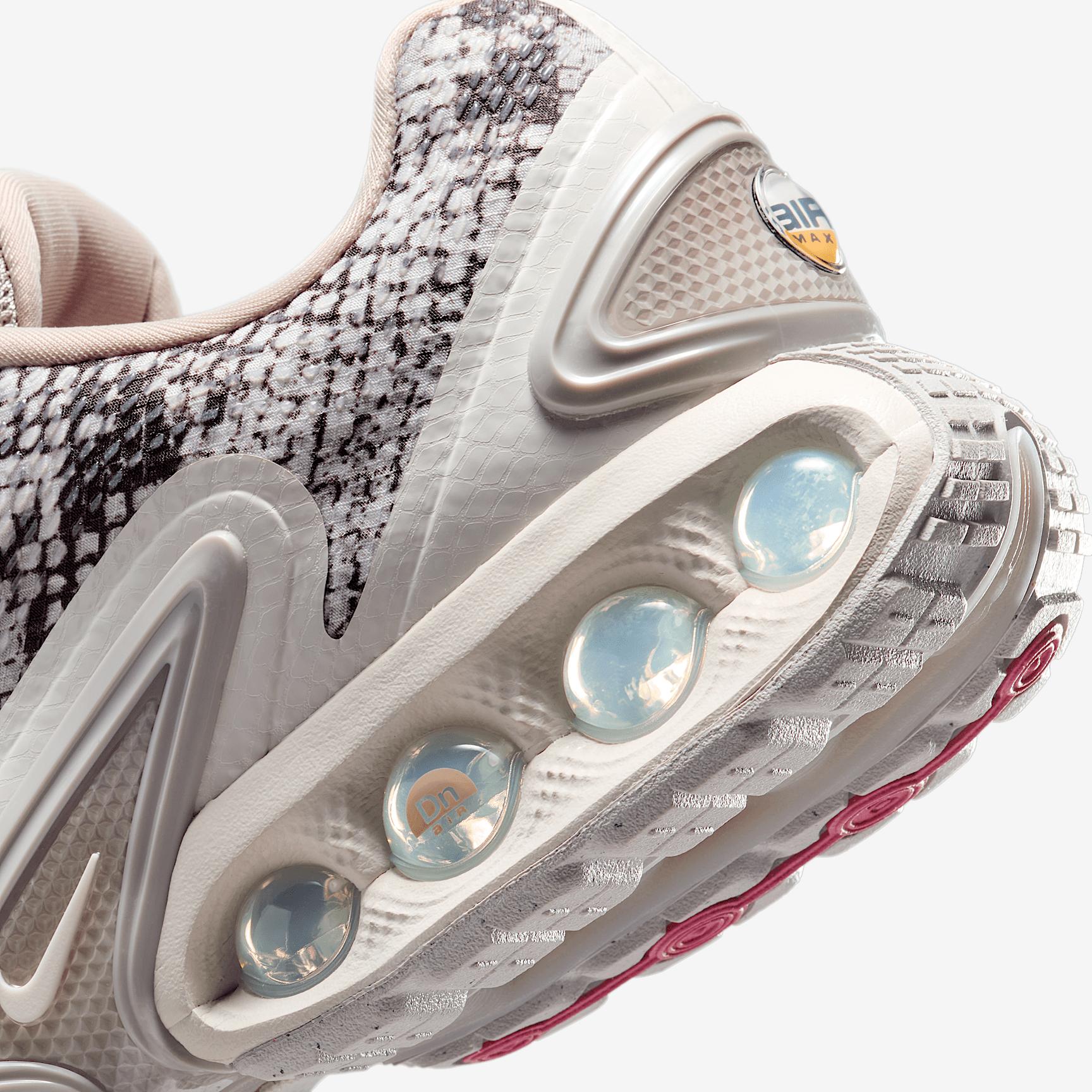 Nike Womens Air Max Dn Premium Shoes | HQ0013-001 Product Image