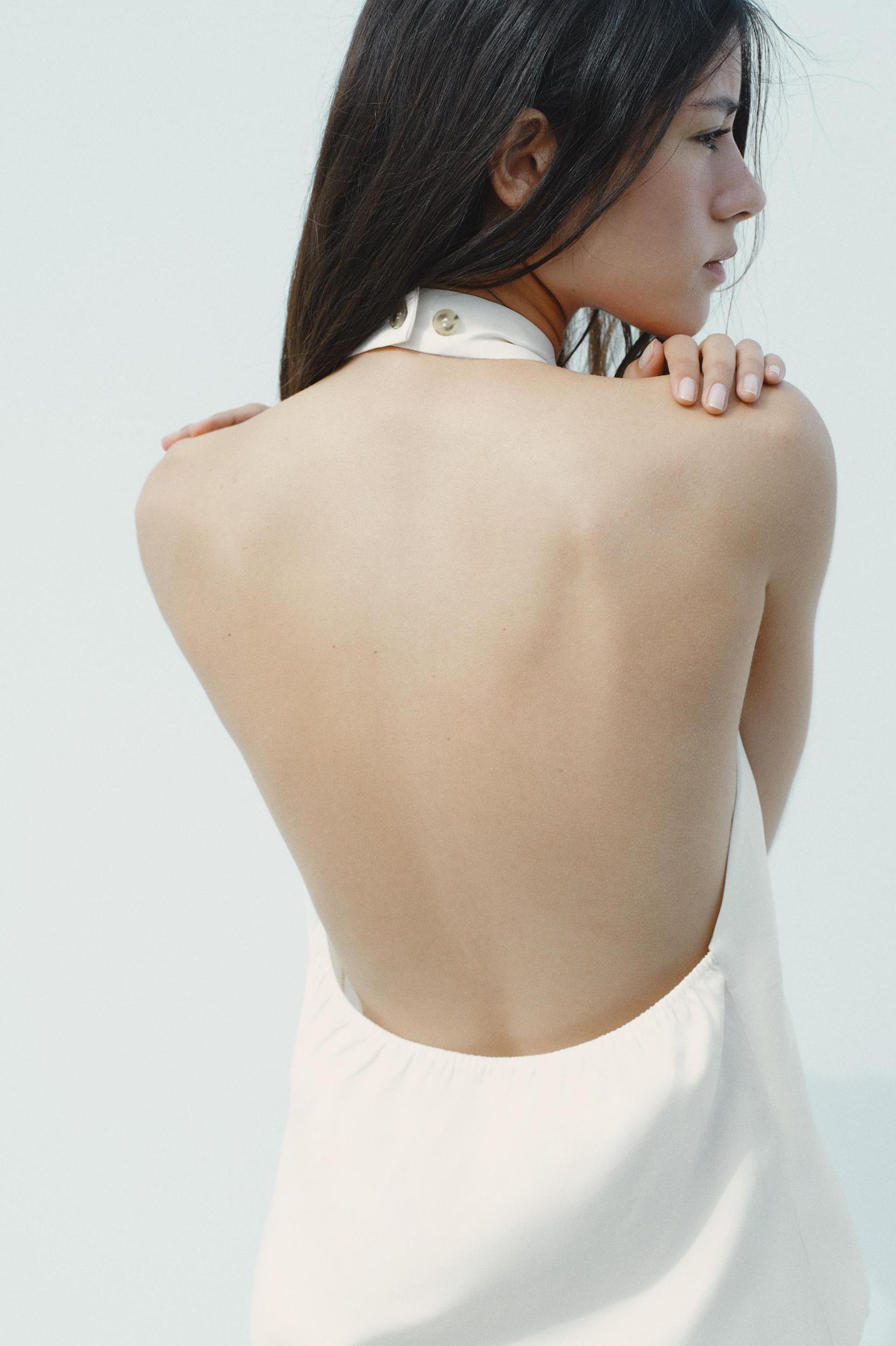 HALTER VEST TOP Product Image