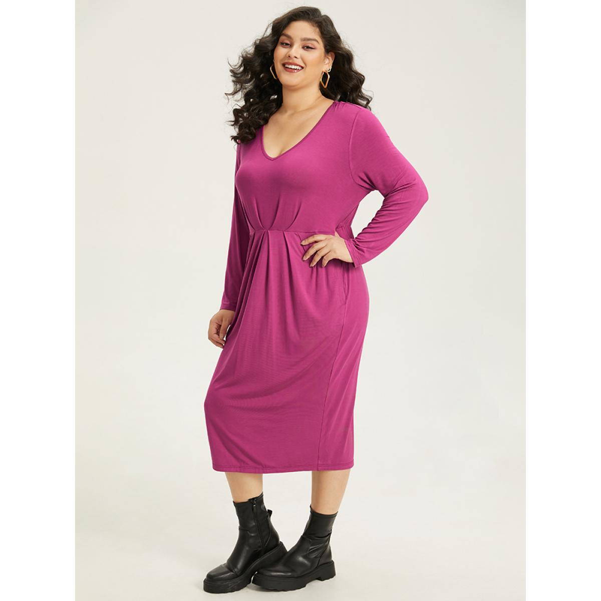 Plus Size Solid Pocket V Neck Plicated Detail Dress RedViolet Women Casual Plain V-neck Long Sleeve Curvy Midi Dress BloomChic 10/M Product Image