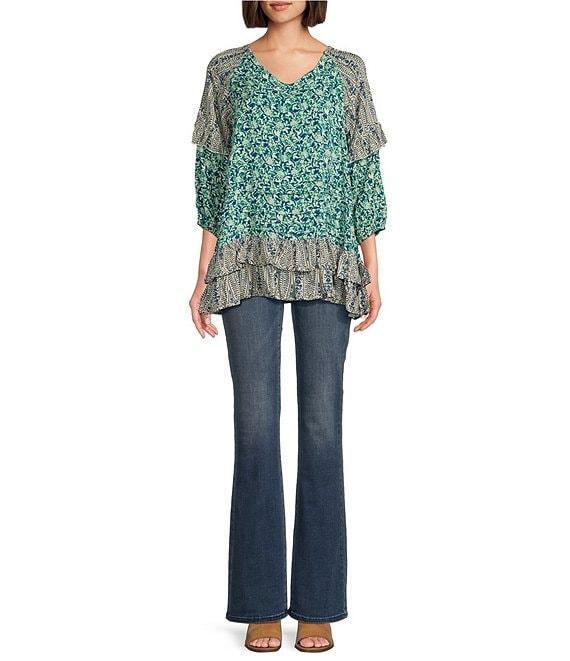 Tru Luxe Jeans Mixed Floral Print Peplum V-Neck 3/4 Sleeve Top Product Image