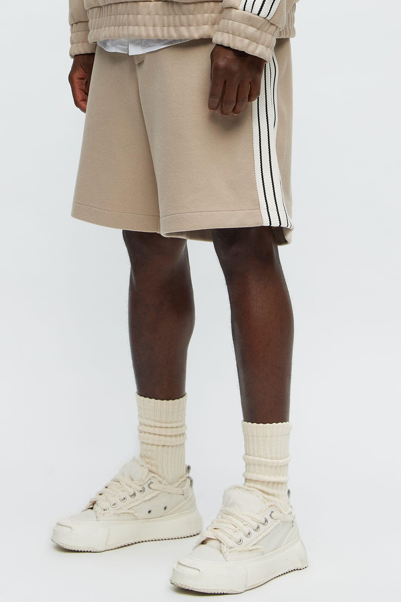 Tyson Resort Relaxed Shorts - Tan Product Image