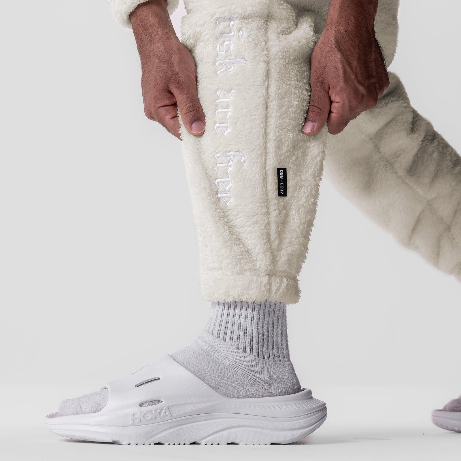 0692. Sherpa Recovery Sweats - Ivory Cream/White Male Product Image