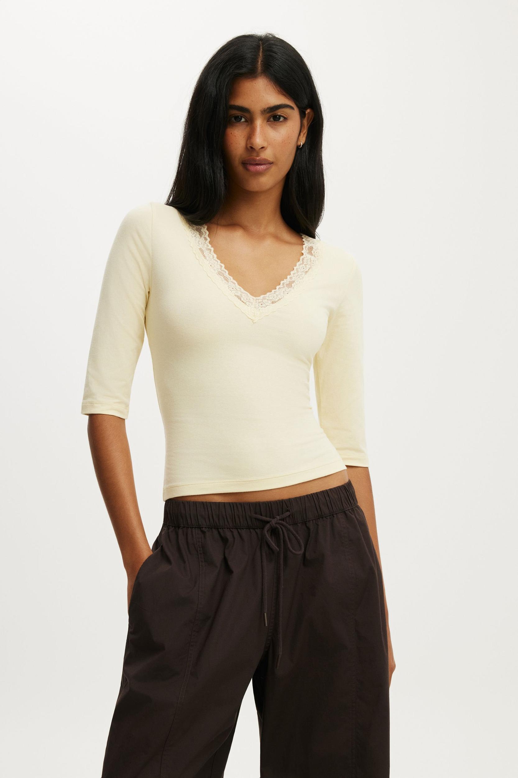 Eva Lace 3/4 Top Product Image