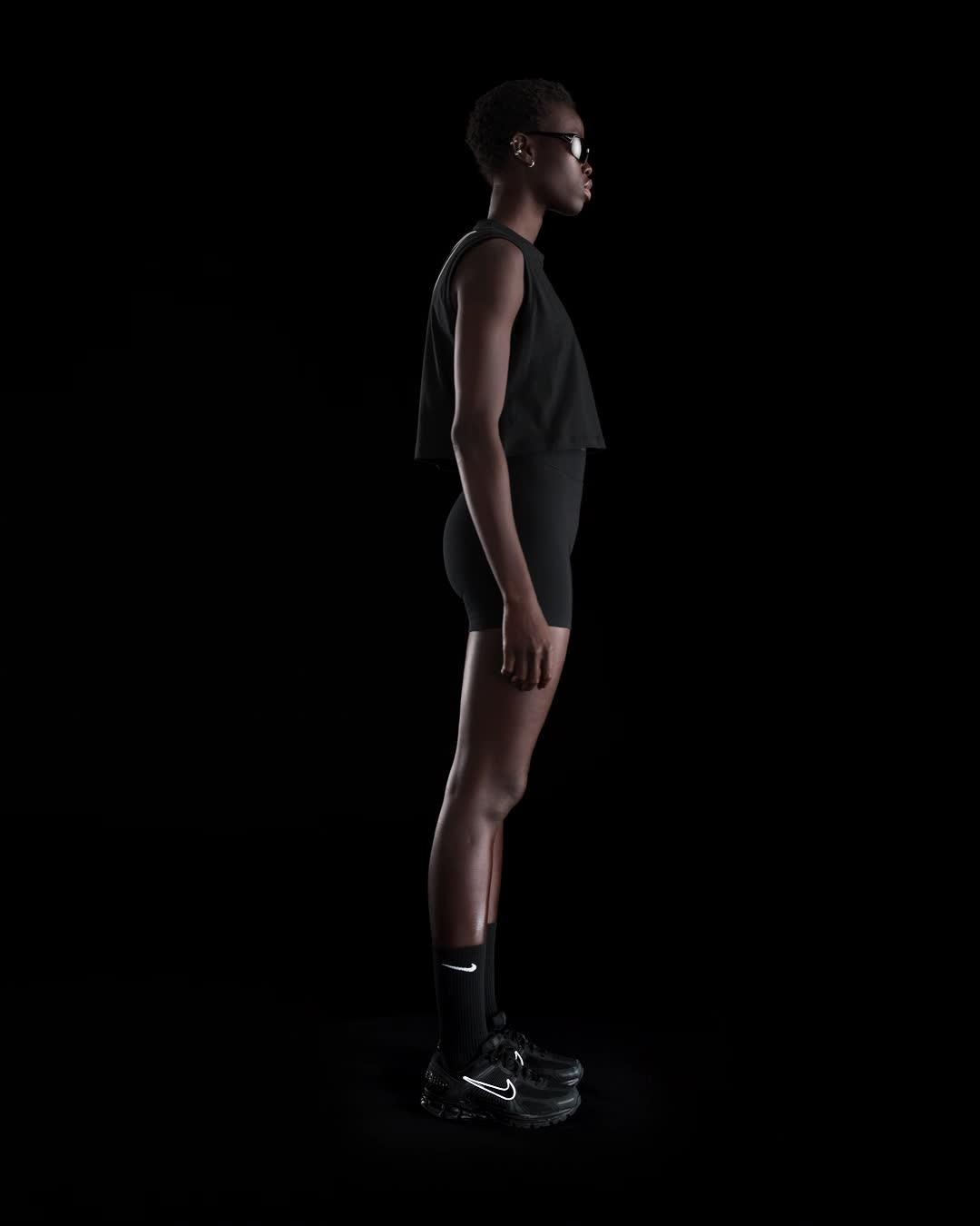 Women's Nike Sportswear Club Sleeveless Cropped Graphic T-Shirt Product Image