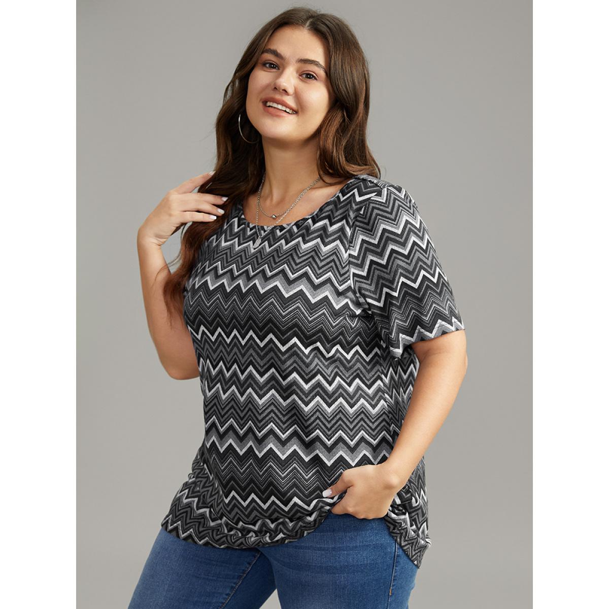Plus Size Geometric Striped Short Sleeve T-shirt Gray Women Casual Printed Geometric Round Neck Dailywear T-shirts BloomChic 12/L Product Image