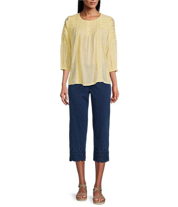 Intro Love the Fit Embroidered Hem Tummy Control Capri Leggings Product Image