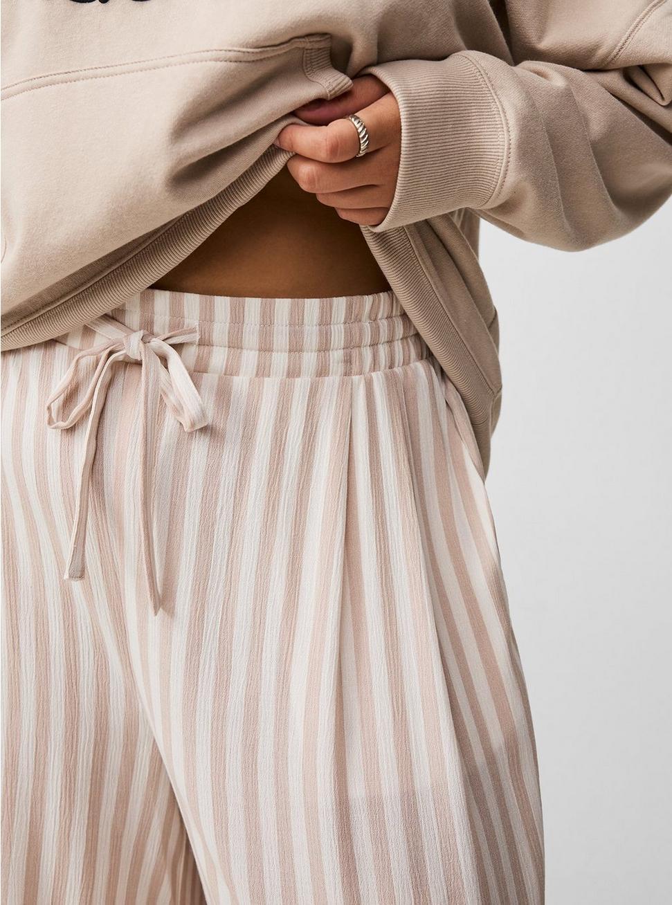 Pull-On Wide Leg Pant Product Image