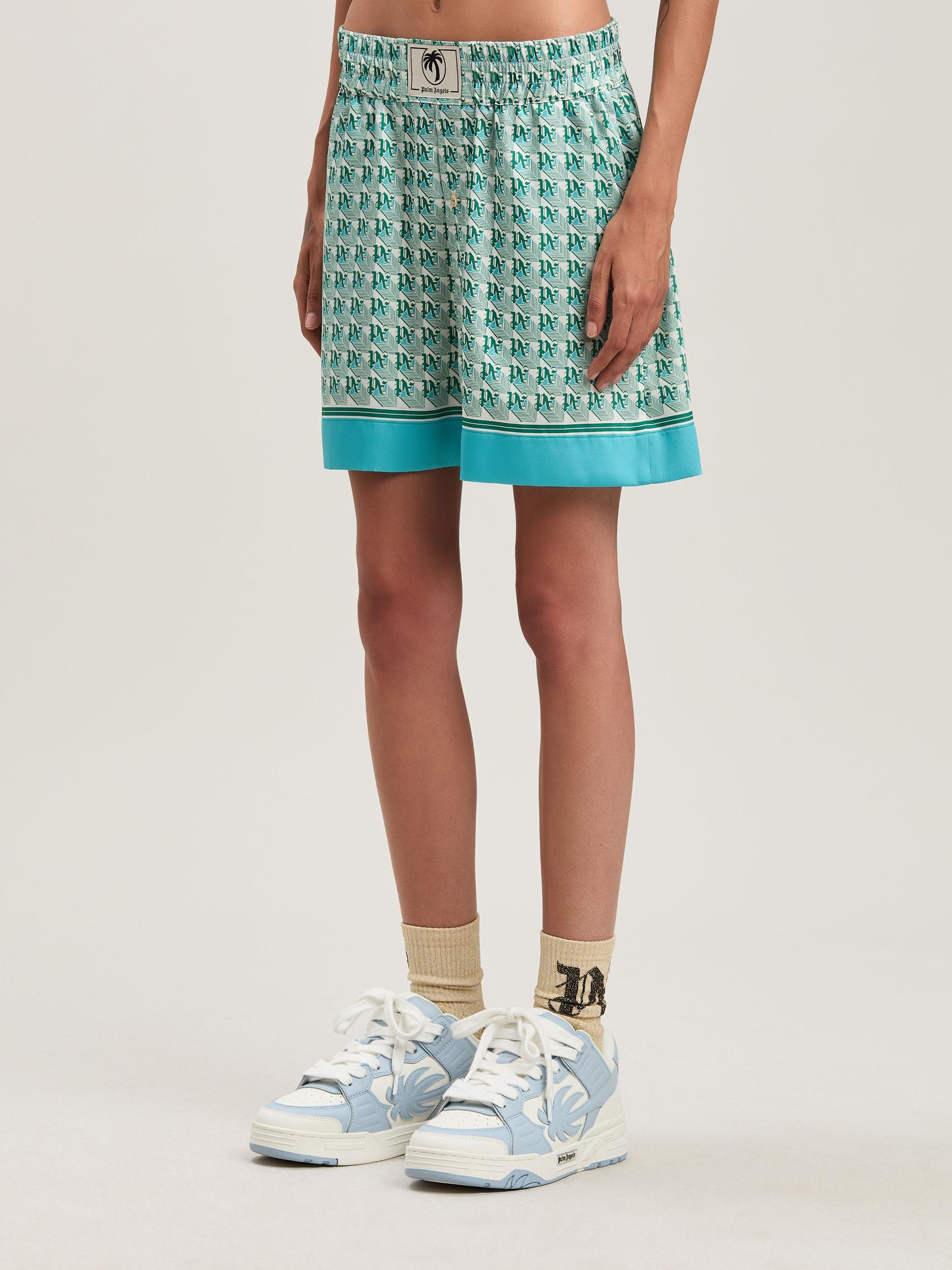 PA DIAMONDS SHORTS Product Image