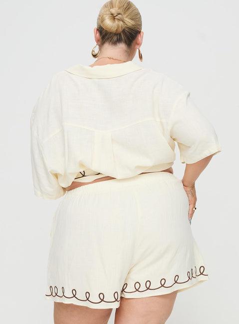 Jamari Linen Blend Shorts Cream / Brown Curve Product Image