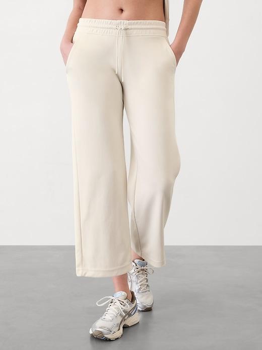 Seasoft Mid Rise Straight Crop Product Image