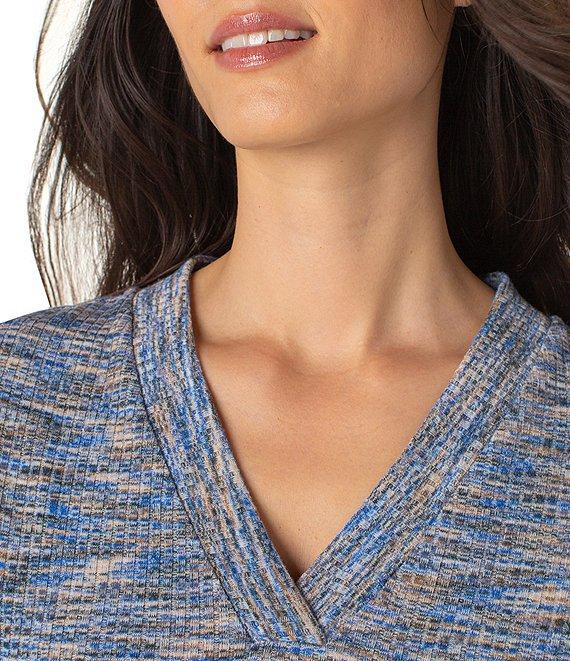 Liverpool Los Angeles Ribbed Knit V-Neck 3/4 Sleeves Tee Product Image