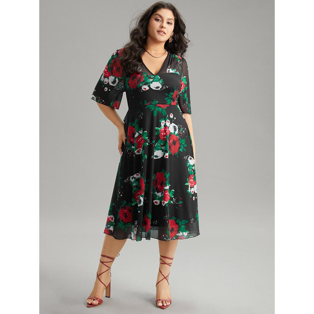 Plus Size Floral Mesh Patchwork Elastic Waist Dress Black Women Cocktail See through V-neck Half Sleeve Curvy Midi Dress BloomChic 10/M Product Image