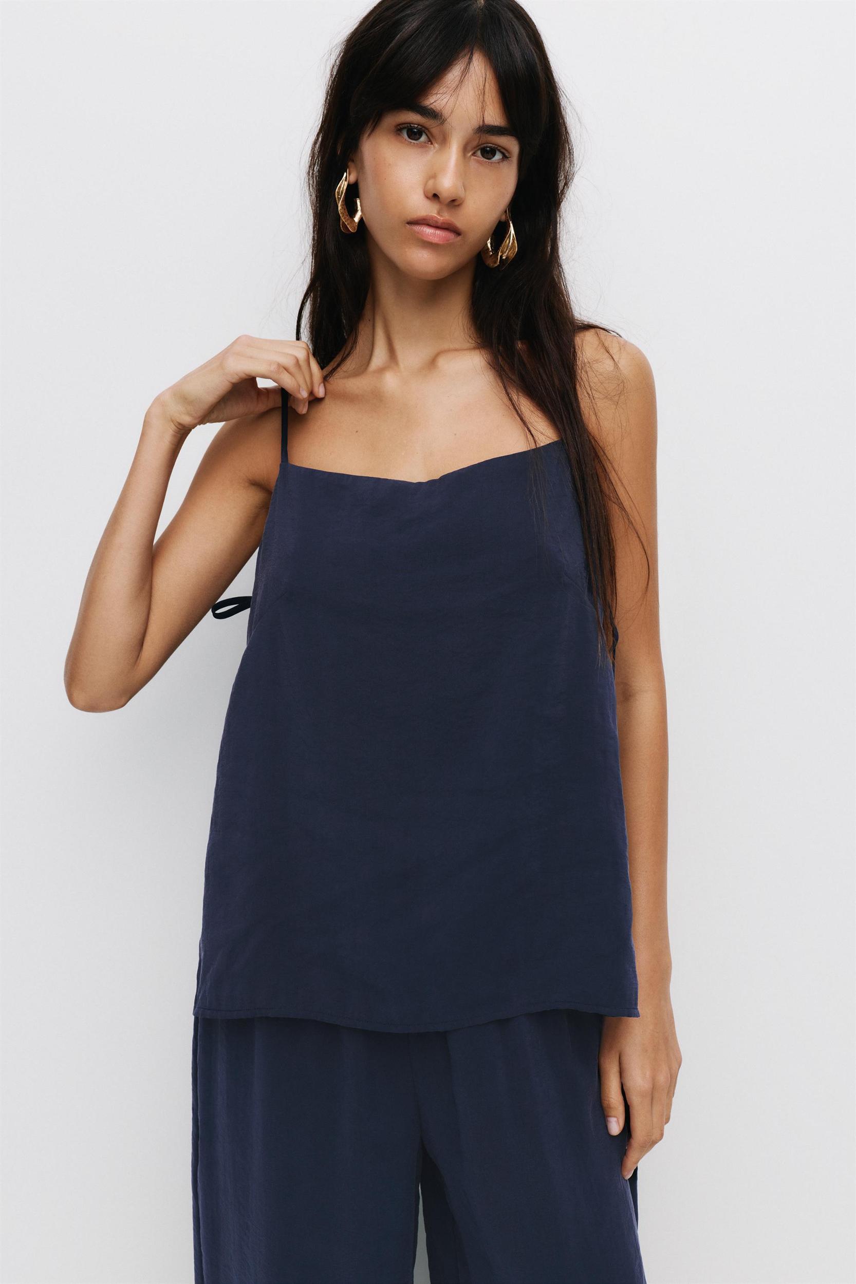 Strappy top with small bows Product Image