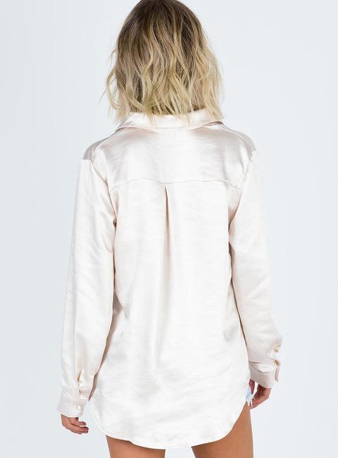 Vintage Vibes Shirt Champagne Product Image