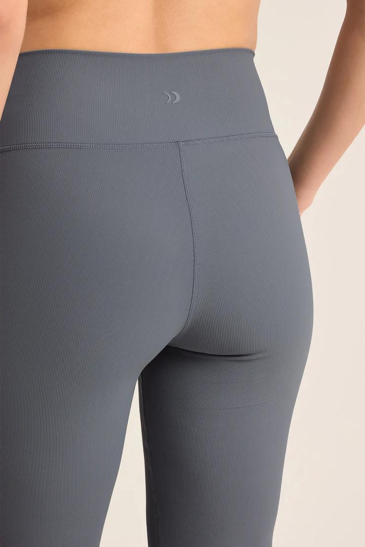 Hit the Studio Flare Legging Product Image