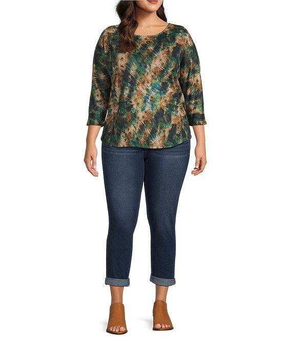 Leo & Nicole Plus Size Hacci Knit Peacock Express Print Crew Neck 3/4 Dolman Sleeve Top Product Image