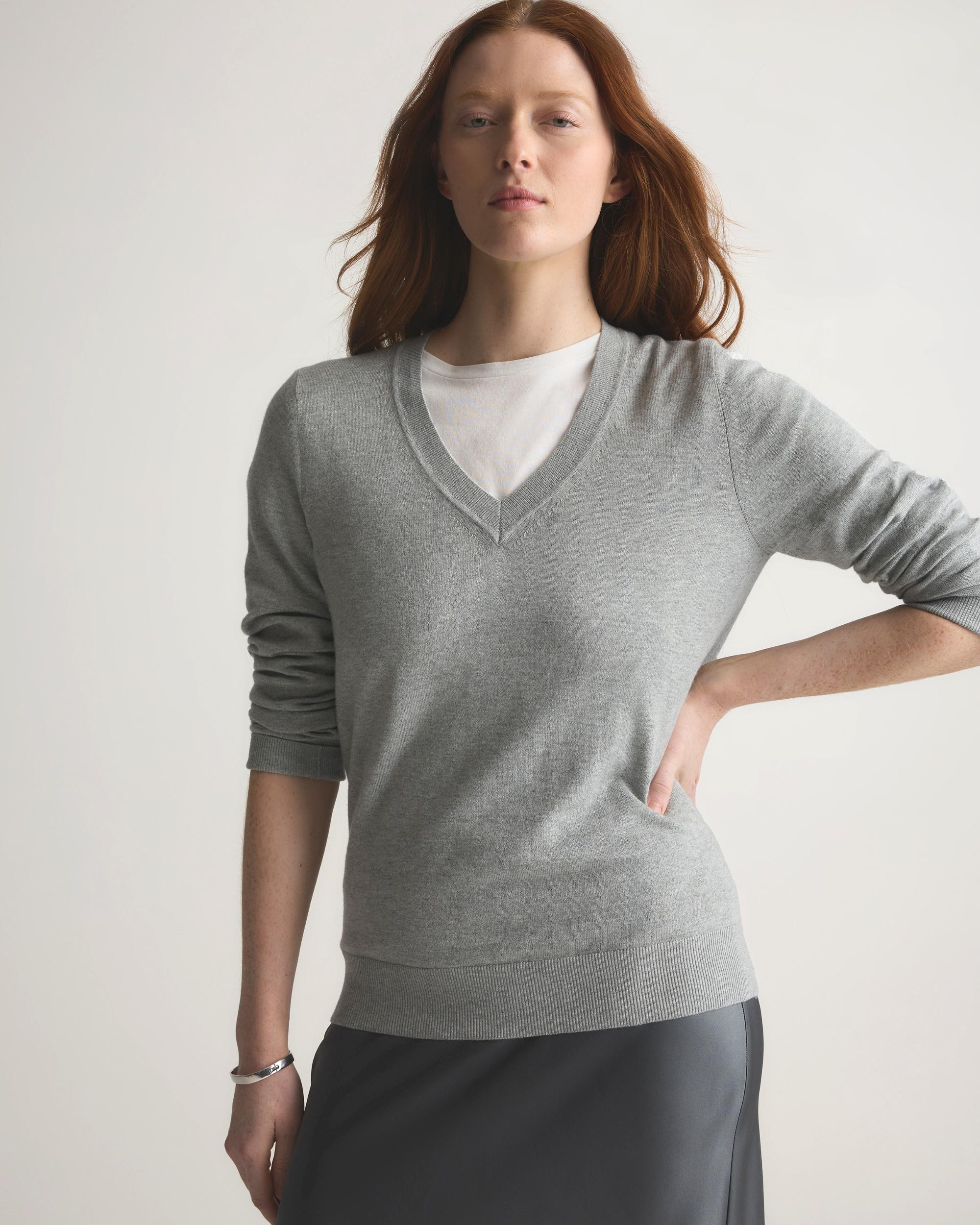 Quince | Women's Lightweight Cotton Cashmere V-Neck Sweater Organic Cotton Product Image