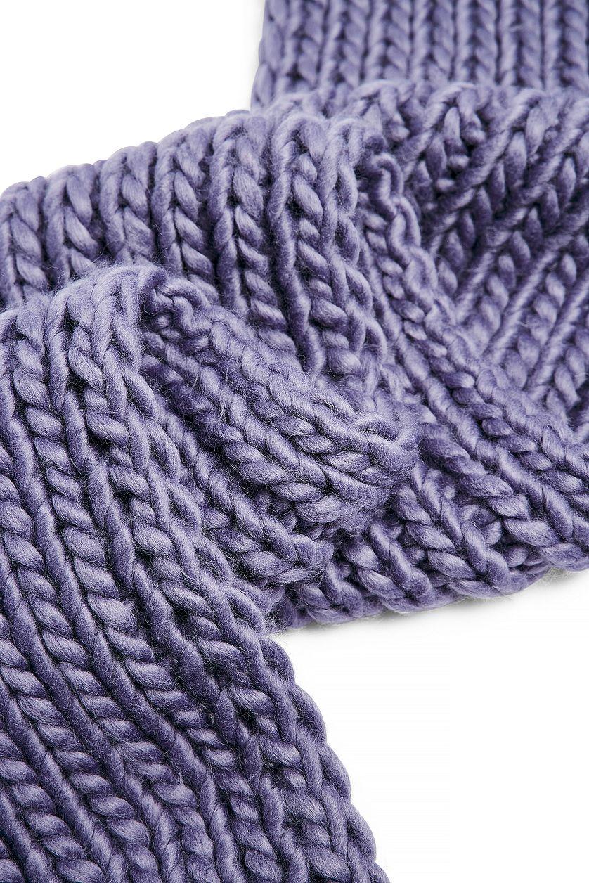 Ultra Chunky Knitted Scarf Product Image