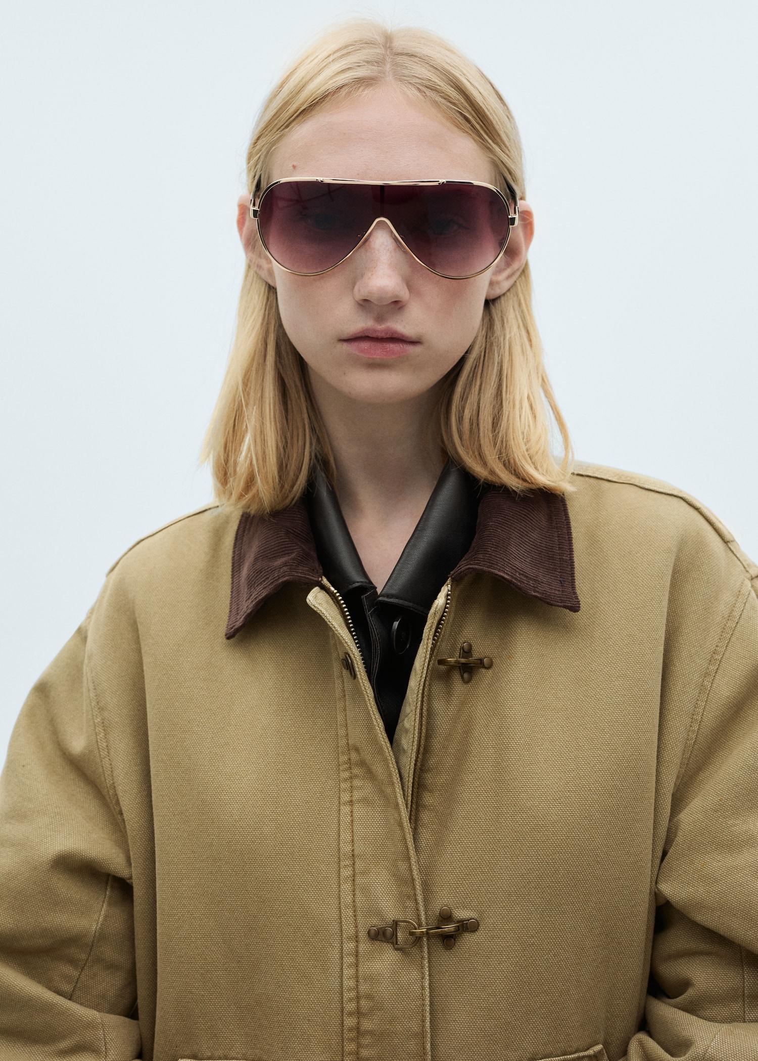 Parka with contrasting collar and pockets - Women | MANGO USA Product Image