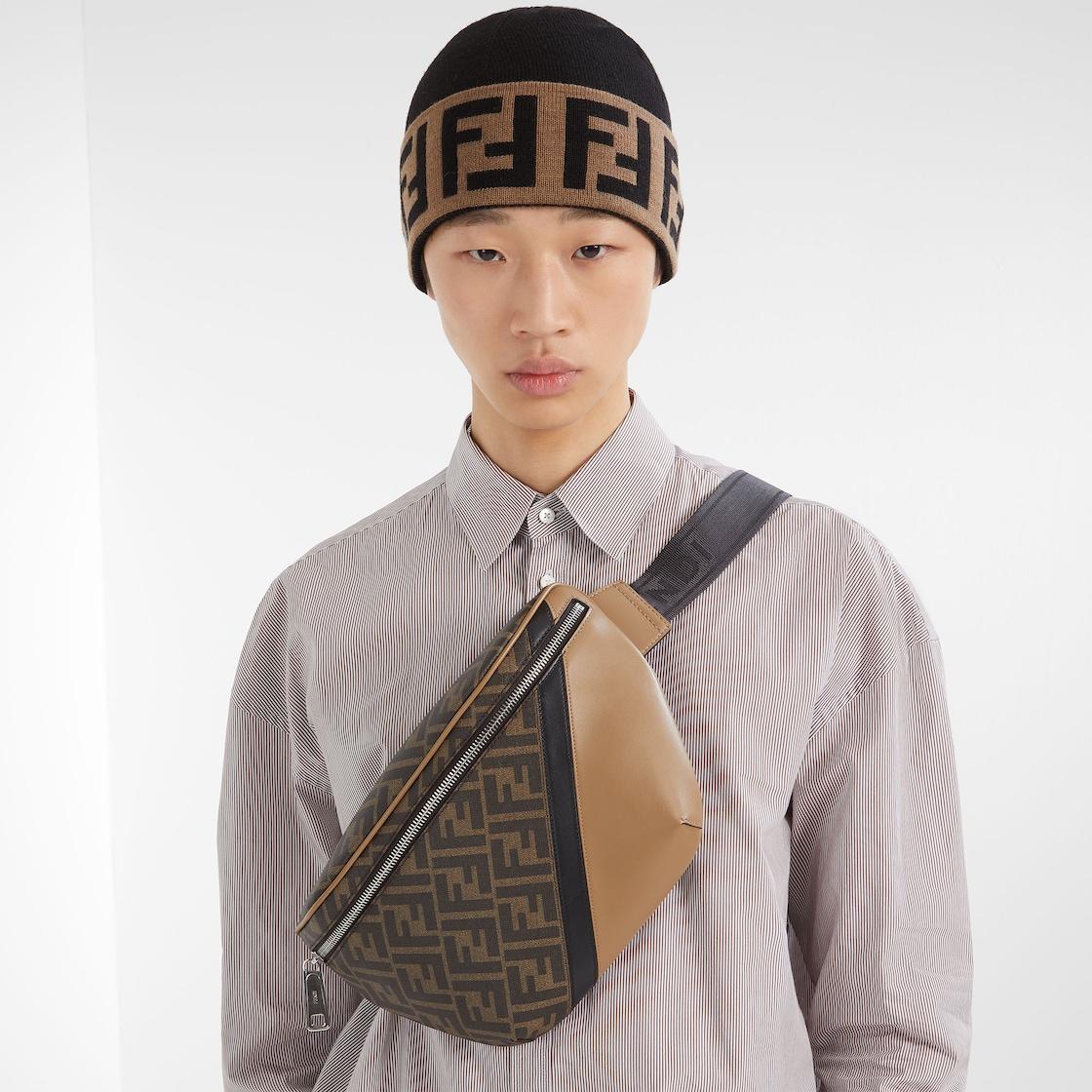 BeanieBlack wool hat Product Image