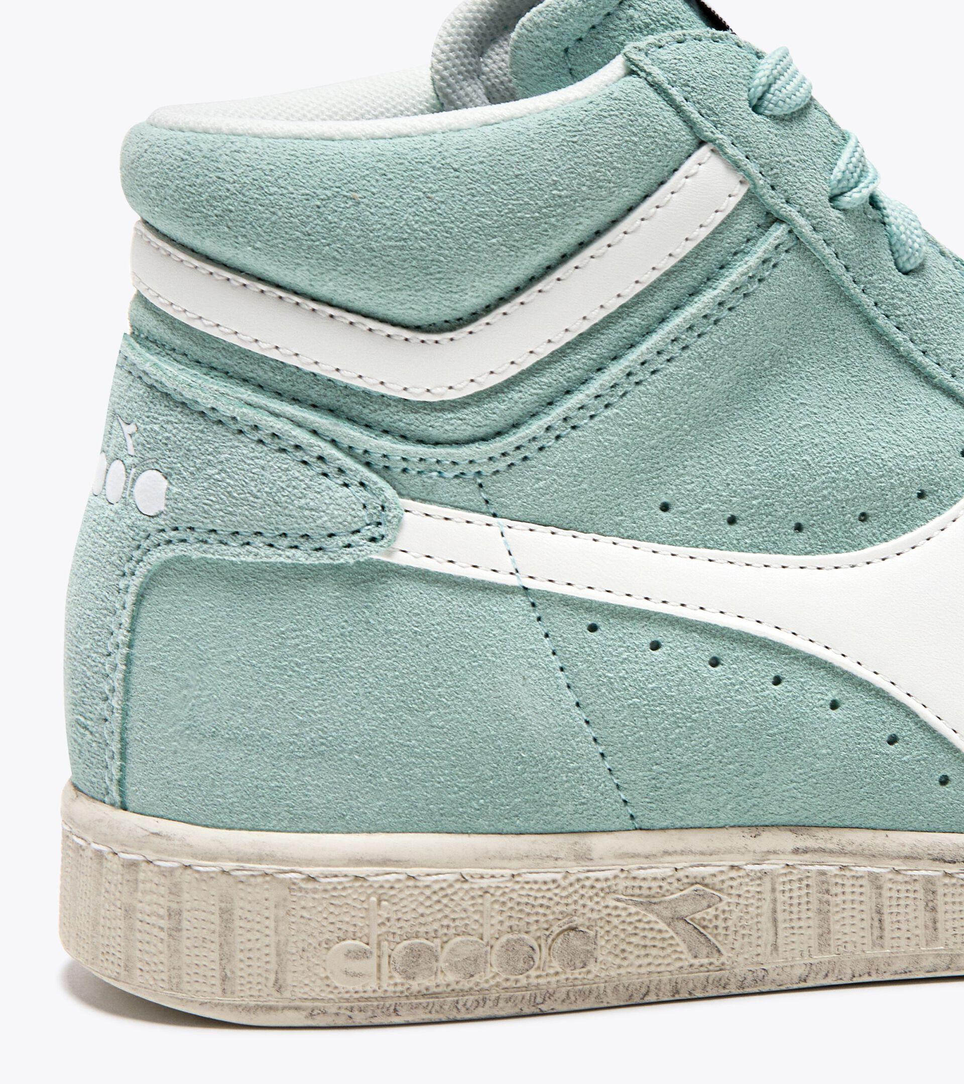 GAME L HIGH SUEDE WAXED Product Image