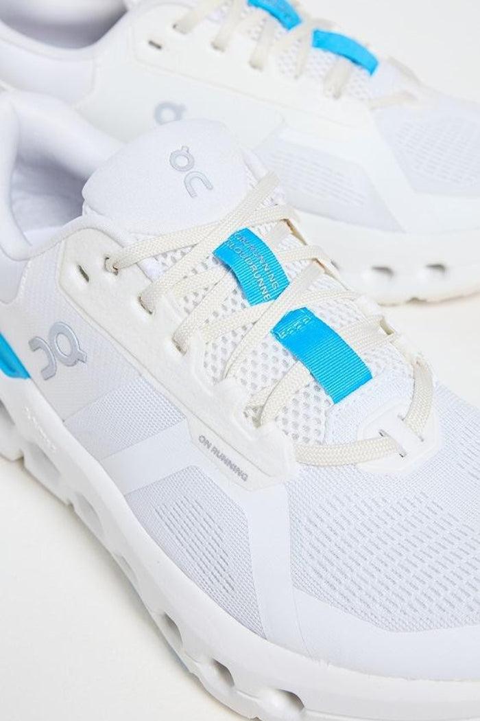 On Running Women's Cloudrunner Product Image