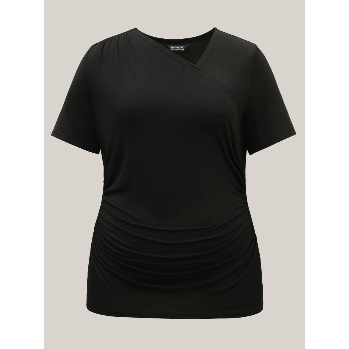 Plus Size Asymmetrical Neckline Curved Hem Plain T-Shirt Black Women Leisure Gathered Asymmetrical Neck Bodycon Casual T-shirts BloomChic 28/5X Product Image