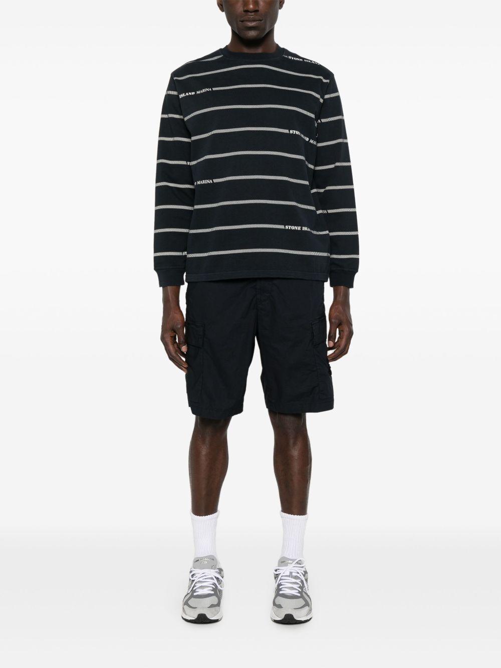 Compass-badge shorts Product Image