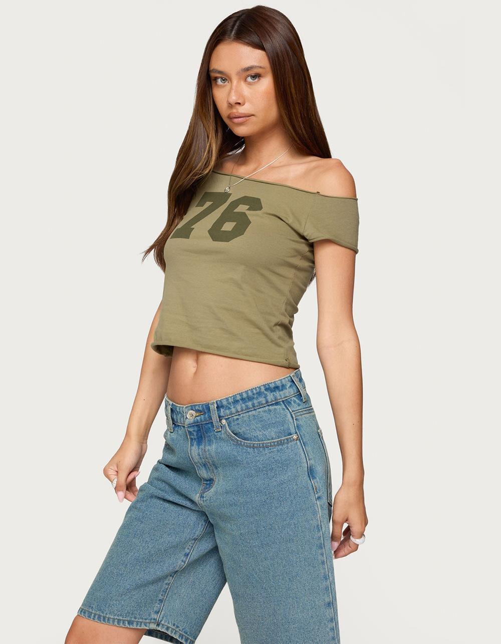 EDIKTED 76 Off Shoulder Top - DK GREEN Product Image