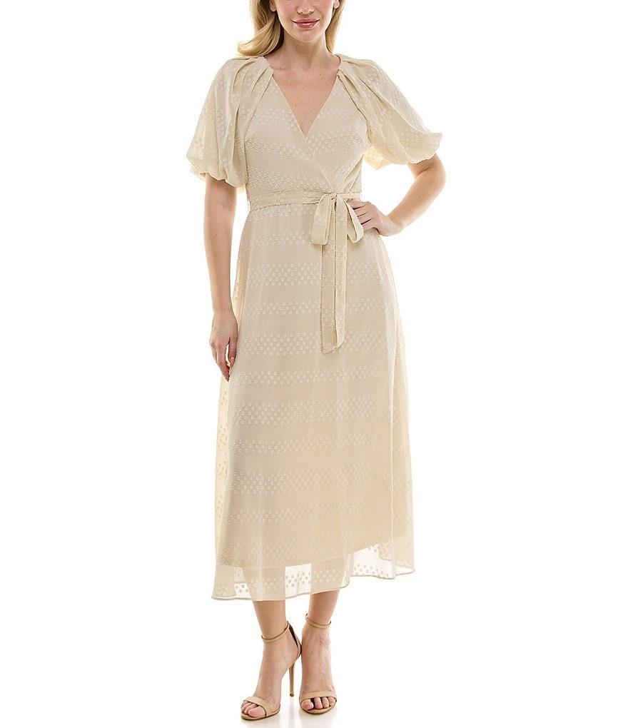 Moda Tara Short Puffed Sleeve V-Neck Chiffon A-Line Midi Dress Product Image