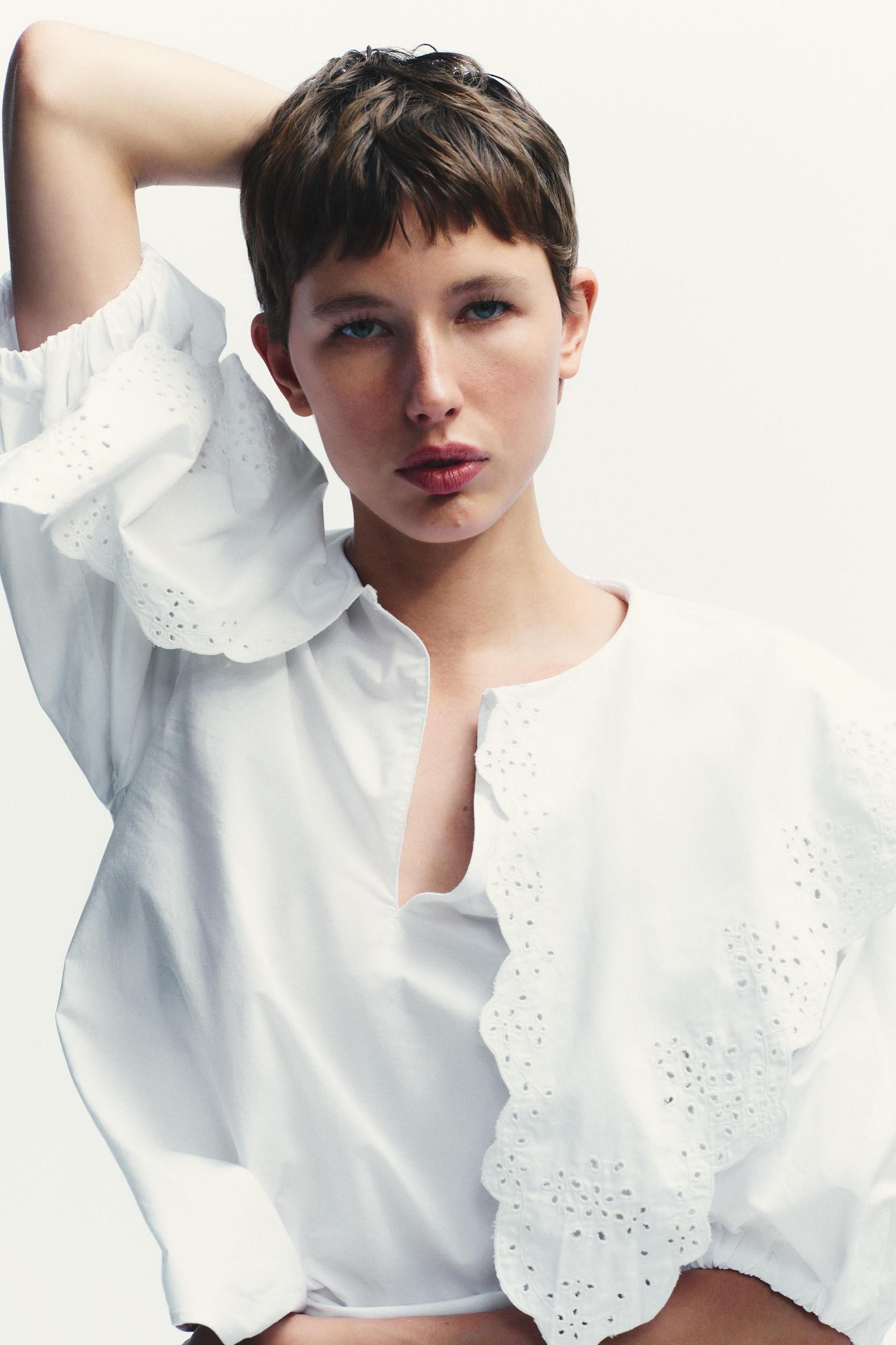 PETER PAN COLLAR POPLIN SHIRT Product Image