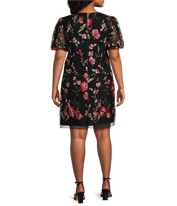 Jessica Howard Plus Size Embroidered Mesh V-Neck Bubble Sleeve Sheath Dress Product Image