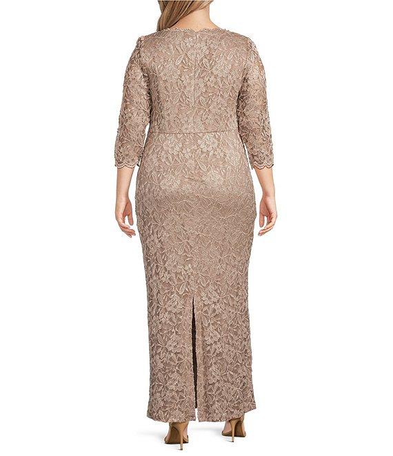 Jessica Howard Plus Size 3/4 Sleeve Boat Neck Side Tuck Lace Gown Product Image