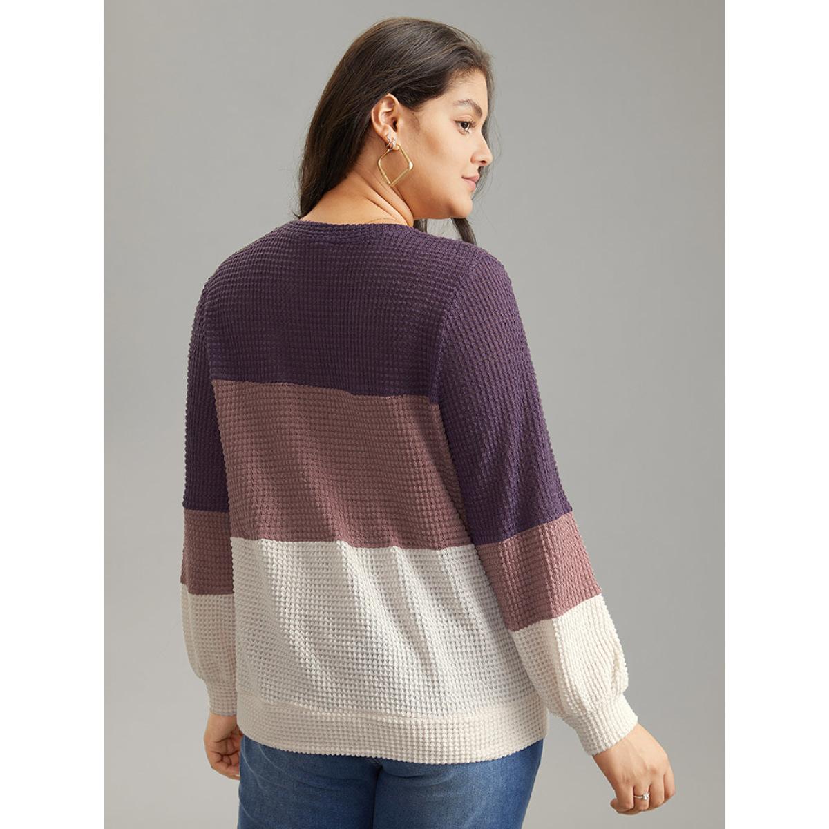 Plus Size Waffle Knit Colorblock Contrast V Neck T-shirt Multicolor Women Casual Waffle Knit Plain V-neck Dailywear T-shirts BloomChic 26/4X Product Image