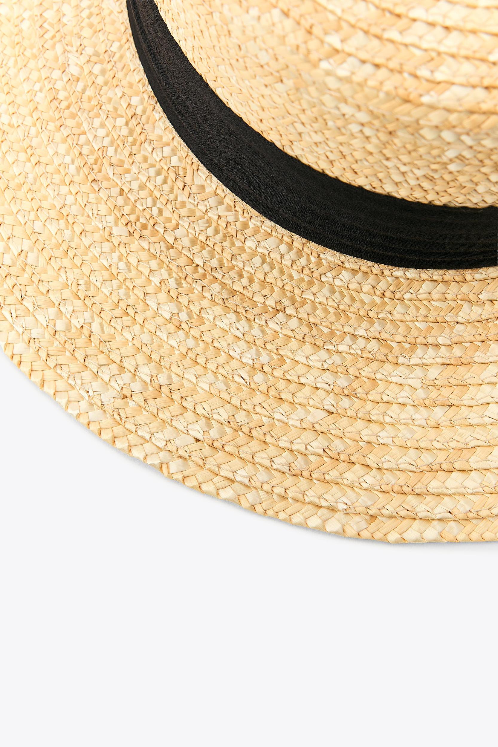 HAT WITH CONTRASTING BAND Product Image