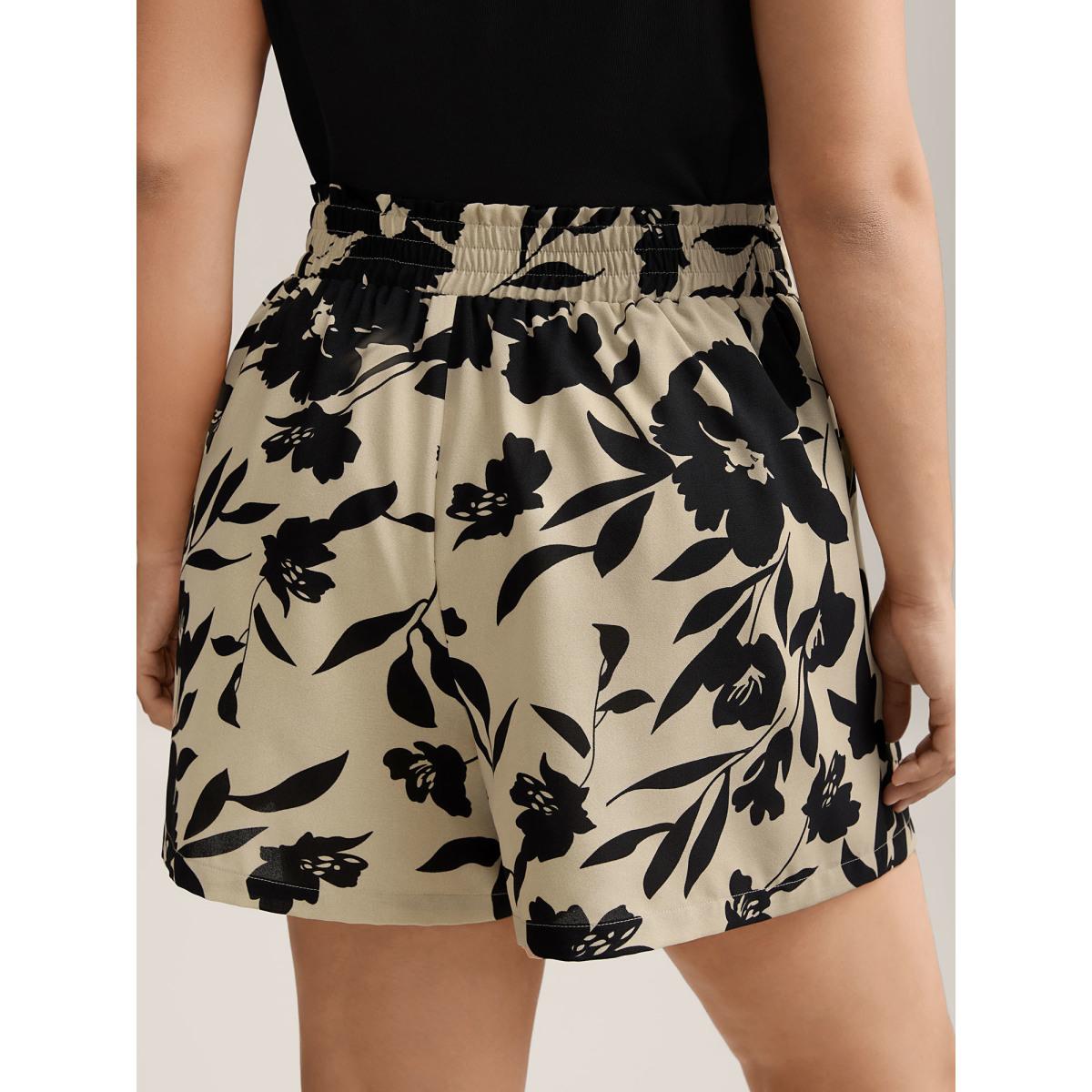 Plus Size Large Flower Print Belted Straight-Leg Shorts Women LightBrown Elegant Tie knot Straight Leg Everyday-Elegant Shorts BloomChic 28/5X Product Image