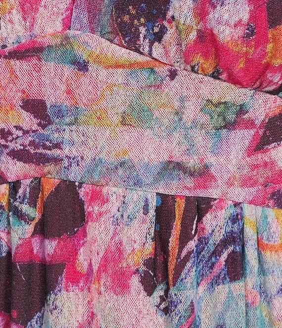 Calessa Plus Size Mesh Knit Floral V-Neck Short Sleeve A-Line Midi Dress Product Image