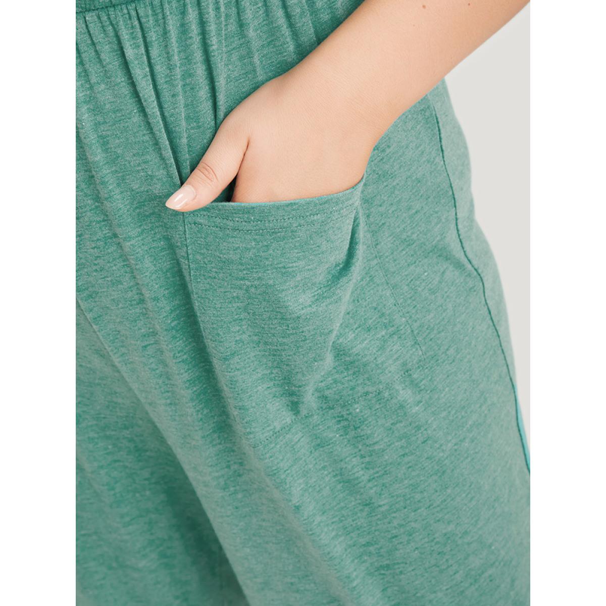 Plus Size Emerald Plain Patched Pocket Zipper Drawstring Shoulder Jumpsuit Women Casual Sleeveless V-neck Dailywear Loose Jumpsuits BloomChic 30/6X Product Image