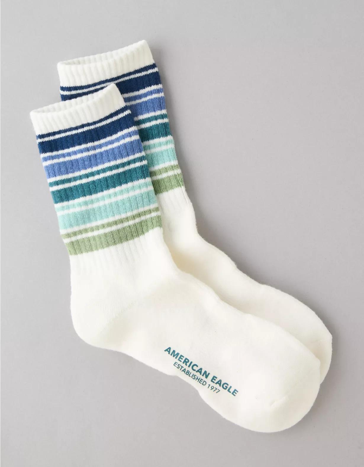 AE Graphic Terry Crew Socks Product Image