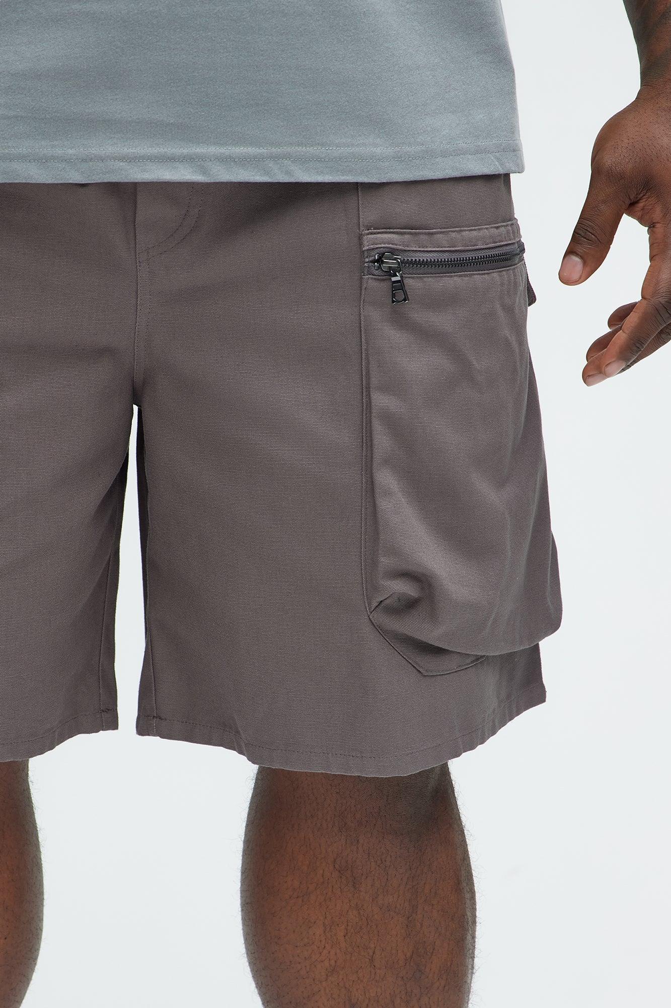 Stacked Cargo Pockets Relaxed Shorts - Grey Product Image