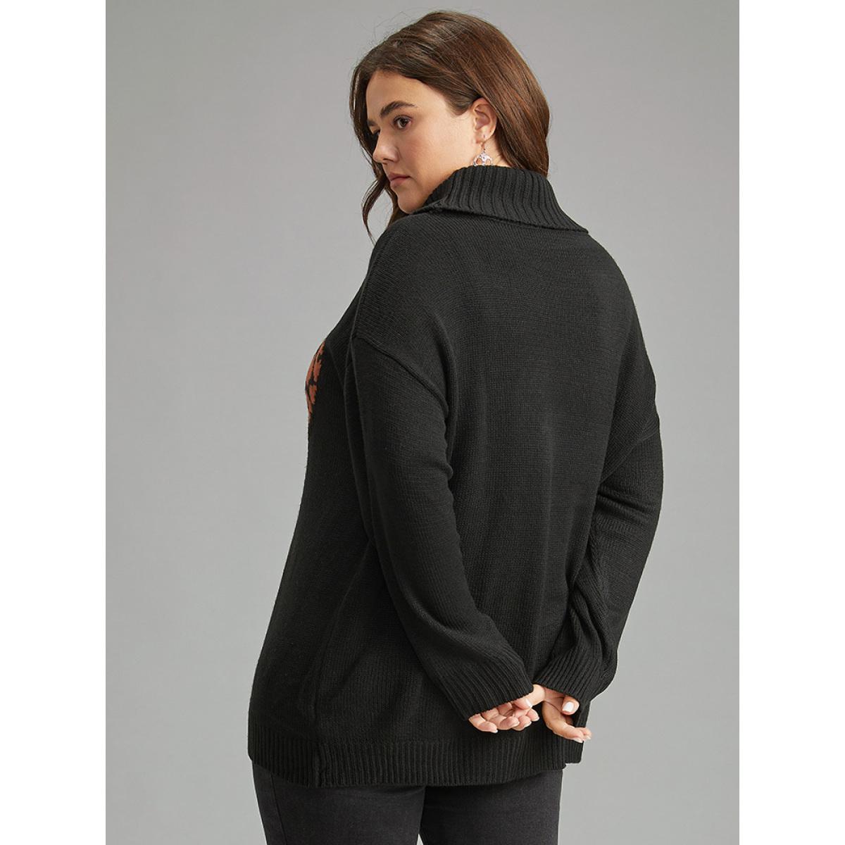 Plus Size Hreat Print Contrast Turtle Neck Pullover Black Women Casual Loose Long Sleeve Lapel Collar Dailywear Pullovers BloomChic 30/6X Product Image