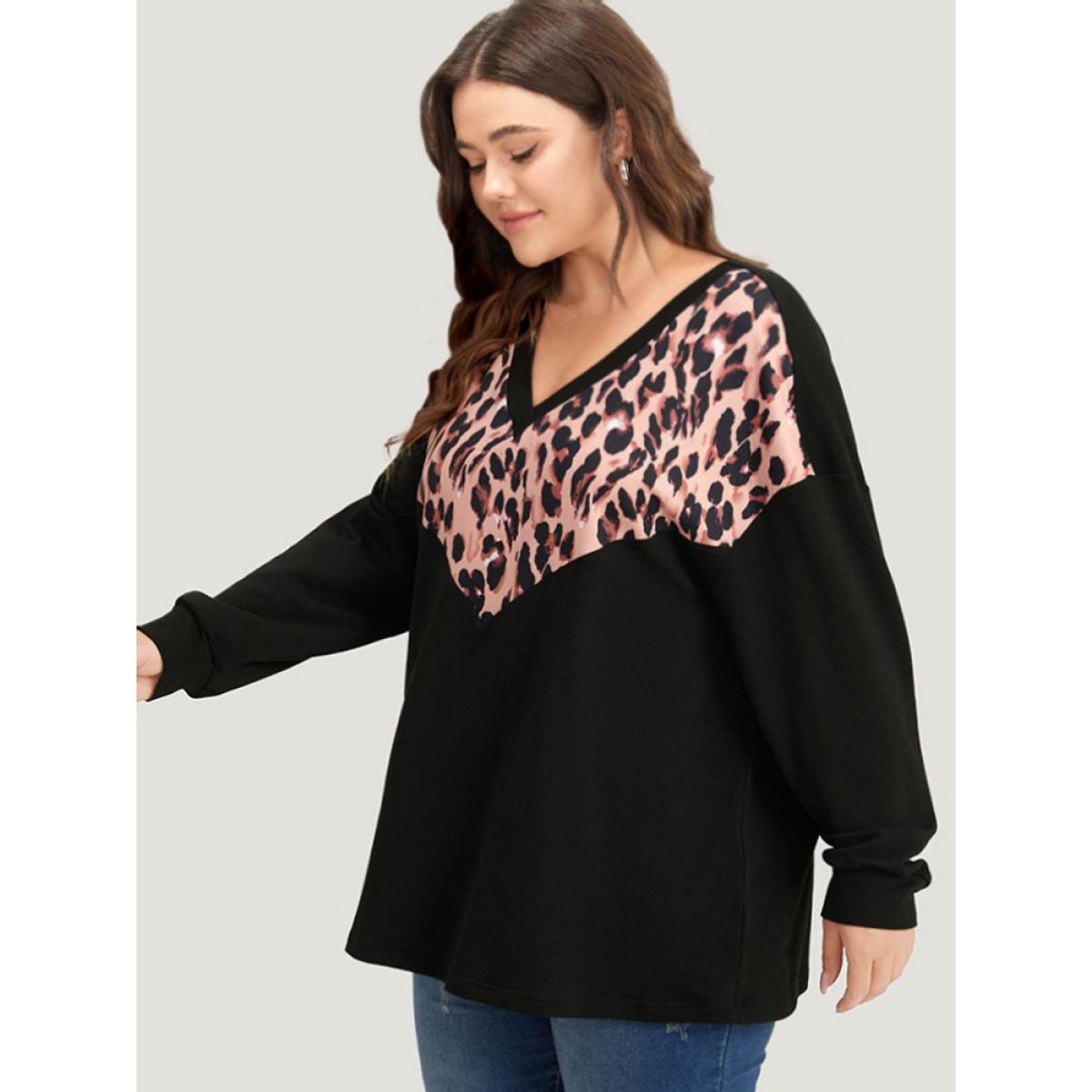 Plus Size Leopard Print Patchwork V Neck Contrast Trim Sweatshirt Women Black Casual Elastic cuffs V-neck Dailywear Sweatshirts BloomChic 28/5X Product Image