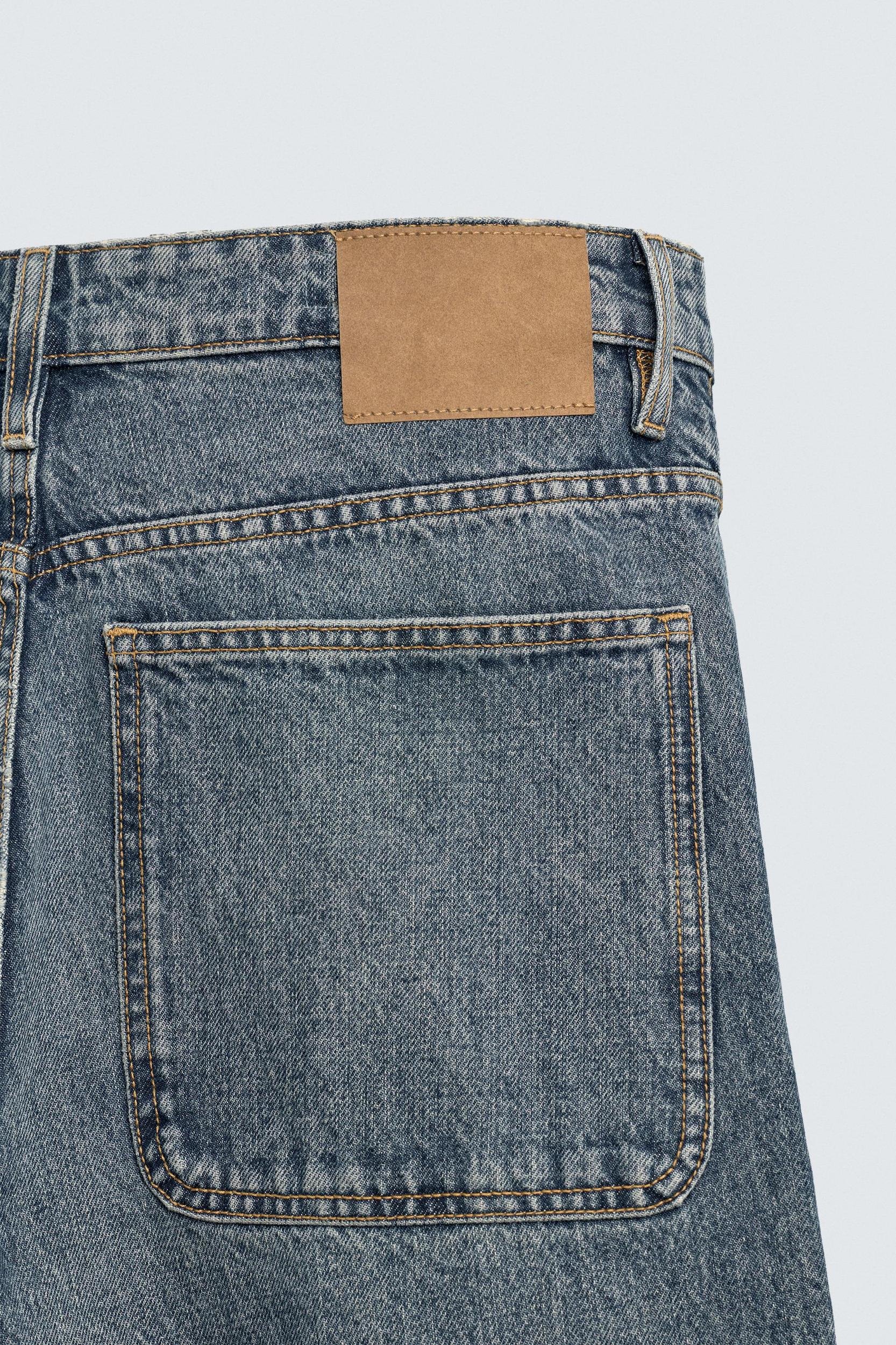 FLARE FIT JEANS Product Image